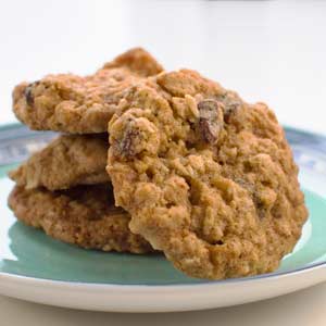 Oatmeal Cookies with Raisins and Nuts